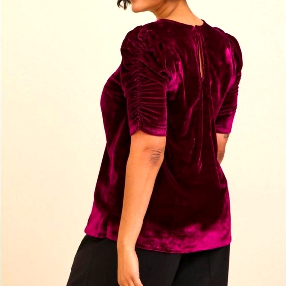 ❤️NWT VINTAGE TORRID TOP - CABERNET WINE VELVET RUCHED SLEEVE BLOUSE FUSCHIA 2X - Picture 2 of 11